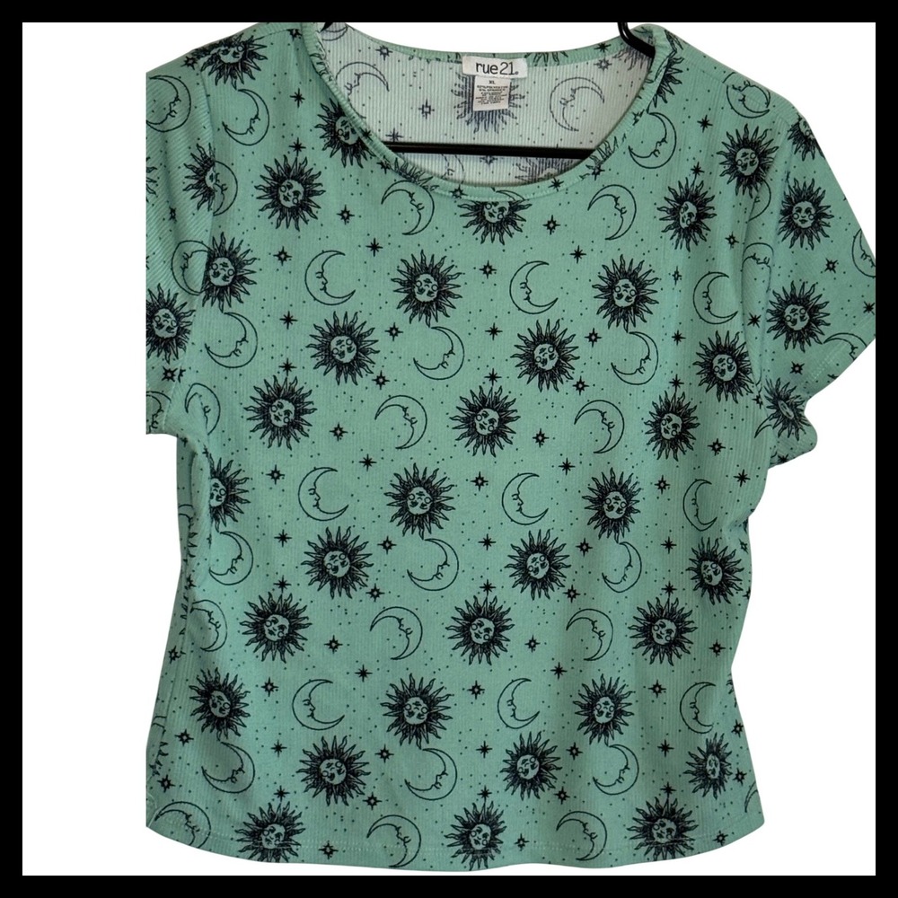 rue21 Womens XL Mint Green Celestial Sun Moon Stars Ribbed Short Sleeve Top Tee